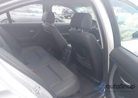 2009 BMW 328I xDrive z USA, uszkodzony, nr VIN WBAPK535X9A510079